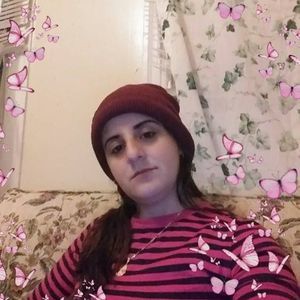 Meet your Posher, Iris